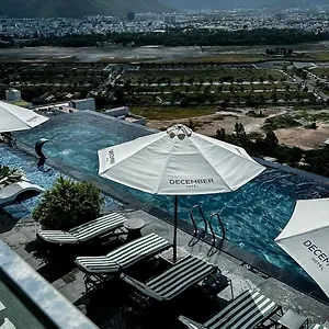 5* Hotel December